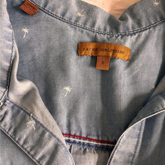 Blue Button-Up Shirt with Palm Tree Print - Picture 4 of 8